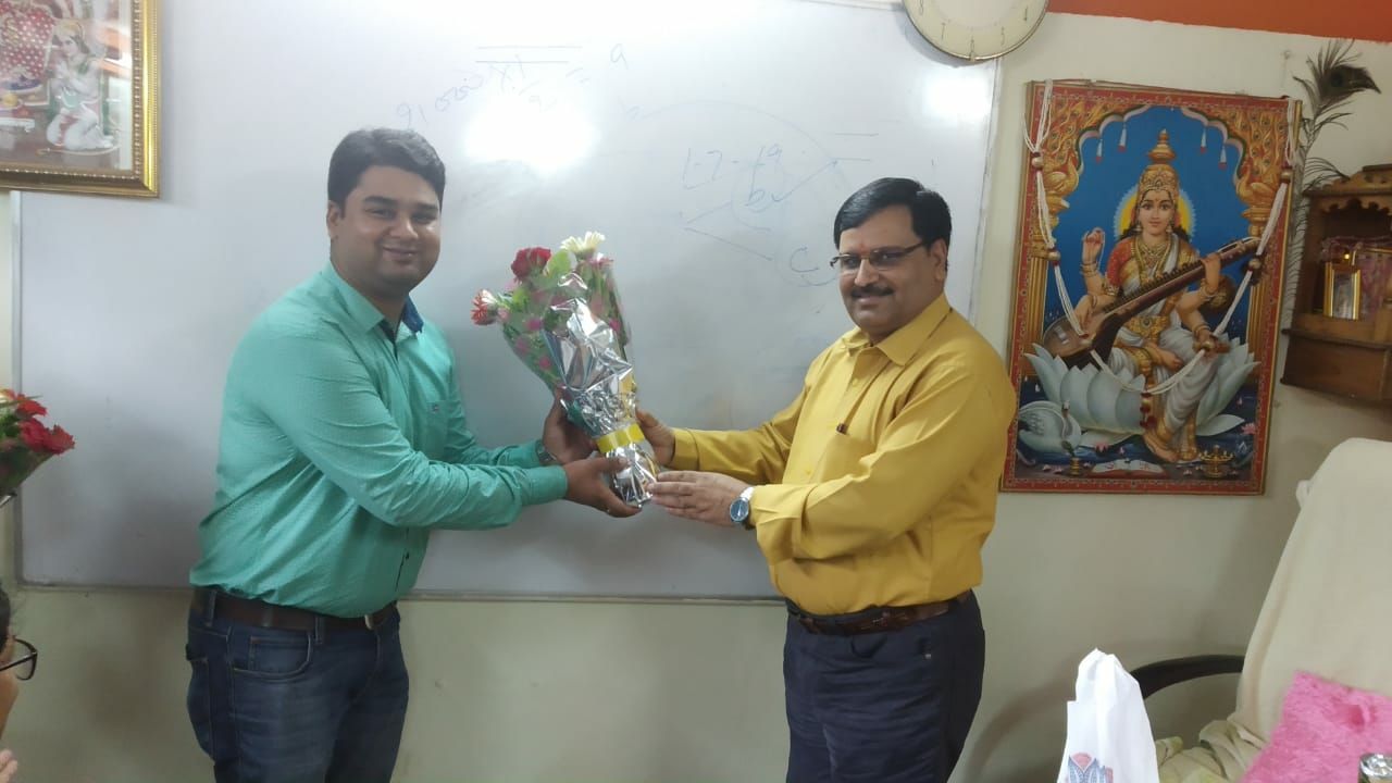 KUNAL SINGH CIVIL JUDGE TOPPER WITH SHUKLA SIR